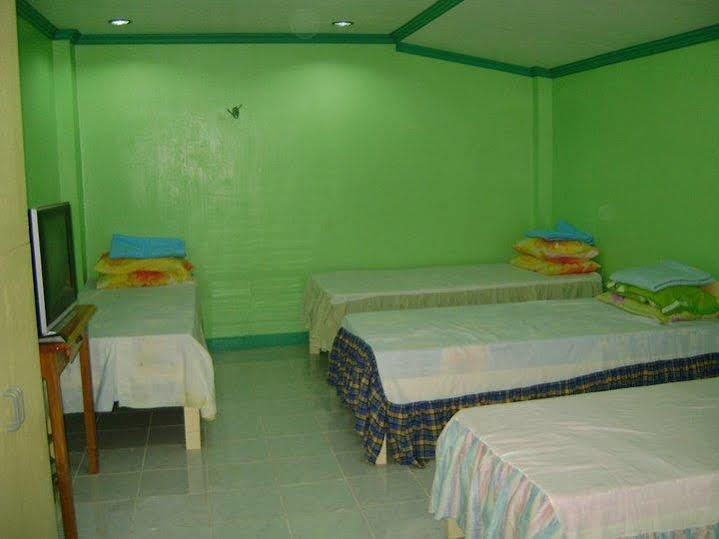PALAWAN Ej ペンションハウス Bed & Breakfast エクステリア 写真